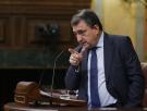 No menciona su nombre pero este tuit de Aitor Esteban va claramente por Ayuso