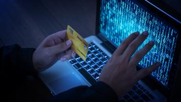 Un experto en seguridad demuestra lo fácil que resulta descubrir el PIN de tu tarjeta y el resultado da escalofríos